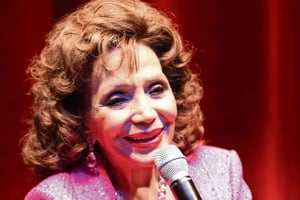 María Victoria, ícono de la Época de Oro del cine mexicano, será homenajeada con un espectáculo musical por su cumpleaños 103 en Ciudad de México.  La compañía