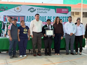 El estudiante Ángel Mario Flores Aguierre de informática obtuvo el quinto lugar y proyecta continuar su formación profesional.  El alumno del Conalep, Ángel