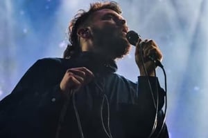 El vocalista de Porter, David Velasco, criticó los narcocorridos tras los recientes hechos violentos en México y generó reacciones divididas en redes sociales.