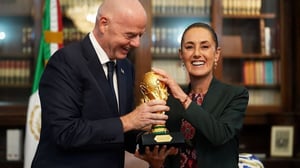 La presidenta agradeció a la FIFA su respaldo a México como sede del Mundial 2026, tras hechos violentos por el abatimiento de “El Mencho”.