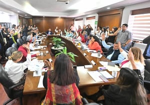 La regidora Glenda Lila Suárez, responsable del área de Educación, Arte y Cultura, solicitó licencia para separarse temporalmente del cargo, al igual