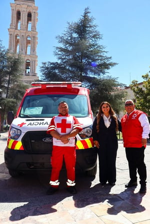La Cruz Roja Mexicana Delegación Sabinas recibió una nueva ambulancia equipada con tecnología moderna, con el objetivo de fortalecer la atención