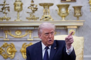 El presidente estadounidense, Donald Trump, amenazó con cortar todo comercio y aplicar un embargo a España tras la negativa del gobierno español a permitir