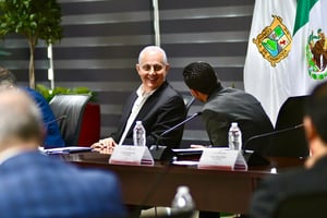 Este viernes, dentro de la Vigésima Séptima sesión ordinaria de Cabildo presidida por el alcalde Román Alberto Cepeda González, se aprobaron diversas