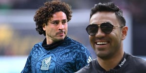 Marco Fabián respaldó públicamente la presencia de Guillermo Ochoa en la Copa del Mundo 2026, destacando su experiencia y liderazgo en la portería del Tri.