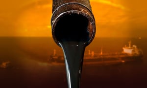El petróleo registra su mayor alza semanal desde 2022 impulsado por el conflicto en Oriente Medio, que mantiene bloqueadas exportaciones energéticas