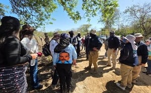 La Fiscalía General del Estado de Tabasco halló restos humanos en una fosa clandestina en el municipio de Centro, mientras continúan las investigaciones