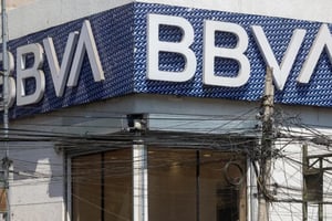 BBVA mejoró su pronóstico de crecimiento económico para México a 1.8%, impulsado por inversiones privadas y expectativas positivas del T-MEC.  Ciudad
