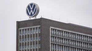 Volkswagen anunció un plan para eliminar alrededor de 50,000 empleos en Alemania de aquí a 2030, como parte de una amplia reestructuración para reducir costos