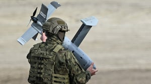 Ucrania y Rumanía firmaron un acuerdo para producir drones defensivos en territorio rumano, reforzando la cooperación militar y la estrategia europea frente