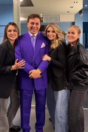 La actriz disfrutó del espectáculo en compañía de su hija.  La actriz Angélica Rivera asistió al concierto del cantante Cristian Castro en el Auditorio