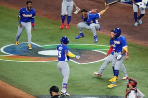    Venezuela derrotó 8-5 a Japón, campeón del Clásico Mundial 2023, en un vibrante partido de cuartos de final disputado en loanDepot Park, avanzando