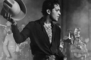 Christian Nodal relató el miedo que sintió tras presenciar un enfrentamiento armado en Zacatecas junto a Ángela Aguilar, ocurrido a mediados de febrero.