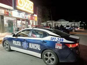 El ladrón logró escapar pese a la rápida movilización de la policía.  Monclova, Coahuila.– Un individuo consumó un robo con violencia en una tienda