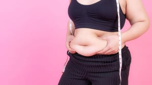 Un estudio reciente sugiere que es más útil fijarse en la grasa acumulada en el abdomen que en el índice de masa corporal (IMC).  Según los investigadores,