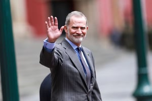 La presidenta Claudia Sheinbaum invitó al rey Felipe VI al Mundial 2026, mientras la Casa Real destacó la relación fraternal entre México y España.