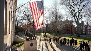 El gobierno de Estados Unidos demandó a Harvard por presunta falta de protección a estudiantes judíos, intensificando la presión sobre universidades por casos