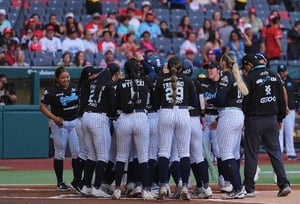   Sultanes Femenil está haciendo historia ya que se convierte en la nueva escuadra campeona de la Liga Mexicana de Softbol consiguiendo su primer título