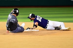  A pesar de estafar seis colchonetas en igual número de intentos, los Acereros de Monclova cayeron 3-2 ante los Tecos de los Dos Laredos quienes rompieron