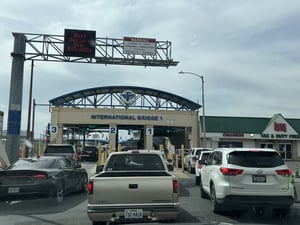 Piedras Negras, Coahuila.– Autoridades locales informaron que el Puente Internacional Uno será cerrado de manera temporal al tránsito vehicular este jueves