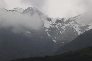 El Instituto Geofísico del Perú (IGP) confirmó la existencia de un sistema geotérmico activo de gran escala cerca del volcán Paucarani-Casiri,