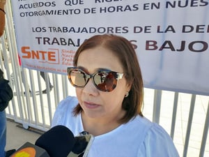 Docentes de la Escuela Normal Experimental “Profesor José Federico Borjón de los Santos” iniciaron una protesta tras denunciar presuntas