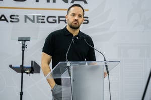    El alcalde de Piedras Negras, Carlos Jacobo Rodríguez, lanzó un señalamiento directo contra el Gobierno del Estado al exponer una serie de presuntas