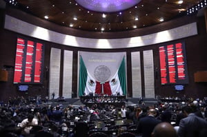 El pleno de la Cámara de Diputados aprobó reformar el artículo 127 constitucional, limitando las pensiones doradas de extrabajadores de empresas públicas