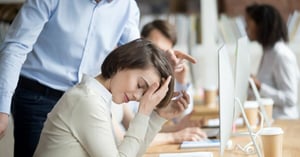 El Senado aprobó una reforma para combatir el acoso laboral contra mujeres, obligando a capacitación institucional y reforzando medidas para prevenir violencia