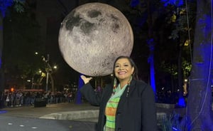 La jefa de Gobierno, Clara Brugada, informó que el Festival Internacional de Luces Filux, que hoy iba a terminar; se mantendrá sobre Paseo de la Reforma hasta