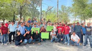 En las solicitudes entregadas al Gobierno Federal, los trabajadores pidieron un préstamo emergente de 50,000 pesos por empleado a cuenta de salarios