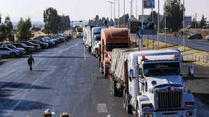 Transportistas y productores confirmaron paro nacional el 6 de abril ante falta de acuerdos con autoridades, incluyendo bloqueos carreteros y llamado