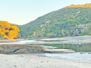 El trasvase de agua desde la presa Don Martín, con solo 11.7% de capacidad, agrava la crisis hídrica en Coahuila, donde las principales presas están
