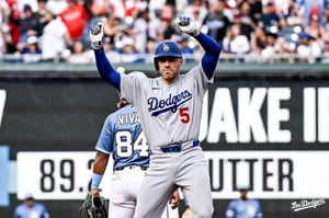    Los Dodgers remontaron una desventaja de cinco carreras para vencer 8-6 a los Nacionales y barrer la serie.  La suerte no estuvo necesariamente del lado