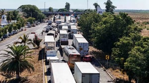 El megabloqueo convocado por ANTAC y FNRCM este lunes 6 de abril afectará la circulación en 20 estados, generando retrasos en mercancías y transporte.