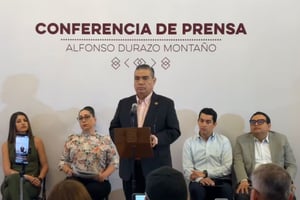 Autoridades de Sonora confirmaron ocho muertes por sueros vitaminados en Hermosillo y mantienen un operativo para localizar al médico señalado por mala praxis.