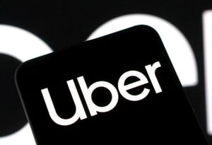 Al editar sus fotos de perfil como fantasmas, los conductores recibían un ingreso extra sin necesidad de tomar el servicio.  El fenómeno conocido como “Uber