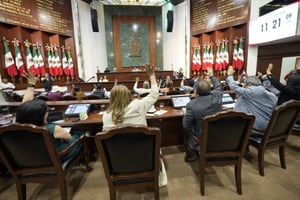 Congresos estatales aprobaron el Plan B electoral impulsado por Claudia Sheinbaum, que establece límites a regidores, salarios públicos y promueve austeridad
