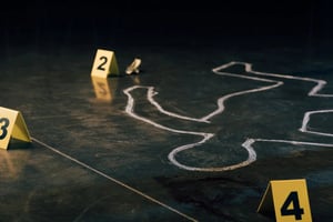 Autoridades investigan a una mujer de 70 años que presuntamente pagó 5 mil pesos para asesinar a su esposo en Iztapalapa, Ciudad de México capital.  Un caso