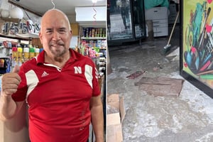 Tras intensa lluvia del jueves en Monclova, el comerciante Arturo Peña pierde miles, pero mantiene fe y optimismo firme  “Al que obra bien, bien le