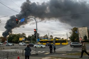 Ucrania denunció más de 400 violaciones al alto el fuego acordado con Rusia por Pascua, incluyendo ataques con drones, ofensivas terrestres