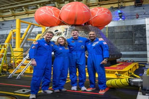 La tripulación de Artemis II compartió sus primeras palabras tras regresar a la Tierra, destacando la experiencia humana y el valor del planeta.
