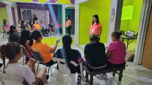 Como parte del compromiso permanente por impulsar el desarrollo integral de las mujeres, se llevó a cabo la primera sesión del Taller de Autonomía