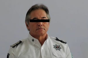 El exsecretario de Seguridad de Tabasco, Hernán Bermúdez Requena, fue vinculado a proceso por presunto peculado tras audiencia judicial en curso.  La Fiscalía
