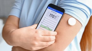 Durante años, los niveles altos de glucosa se han relacionado casi exclusivamente con diagnósticos como la diabetes. No obstante, especialistas en metabolismo