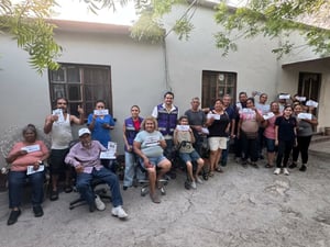 Autoridades de salud entregan la Tarjeta de Salud Popular en Sabinas, ampliando el acceso a servicios médicos gratuitos y fortaleciendo la cobertura