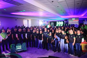 Múzquiz fue sede del cierre del Congreso “300 Pa’ Delante”, donde 300 jóvenes recibieron formación en liderazgo y nuevos apoyos educativos y económicos