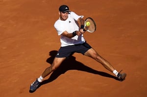   La racha del joven Rafa Jódar no se detiene. El español firmó su octava victoria consecutiva en el circuito mayor y se metió en las semifinales