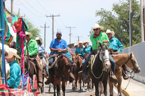 La cabalgata de Nueva Rosita 2026 rendirá homenaje Ing. Raúl Flores Flores e integrará actividades culturales, gastronómicas y ecuestres los días 2