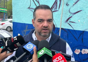 La problemática se intensificó durante el aguacero del fin de semana, caracterizado por su intensidad y corta duración, lo que generó un flujo acelerado